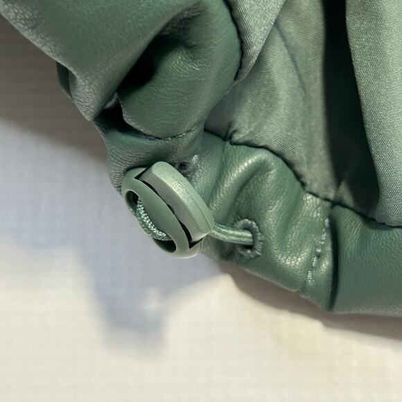 Windsor Love Tree Vegan Leather Puffer Crop Jacket Womens Size Large, Green - Picture 8 of 16